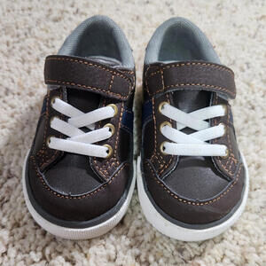 NEW See Kai Run Brown Sneaker Size 5 - C23